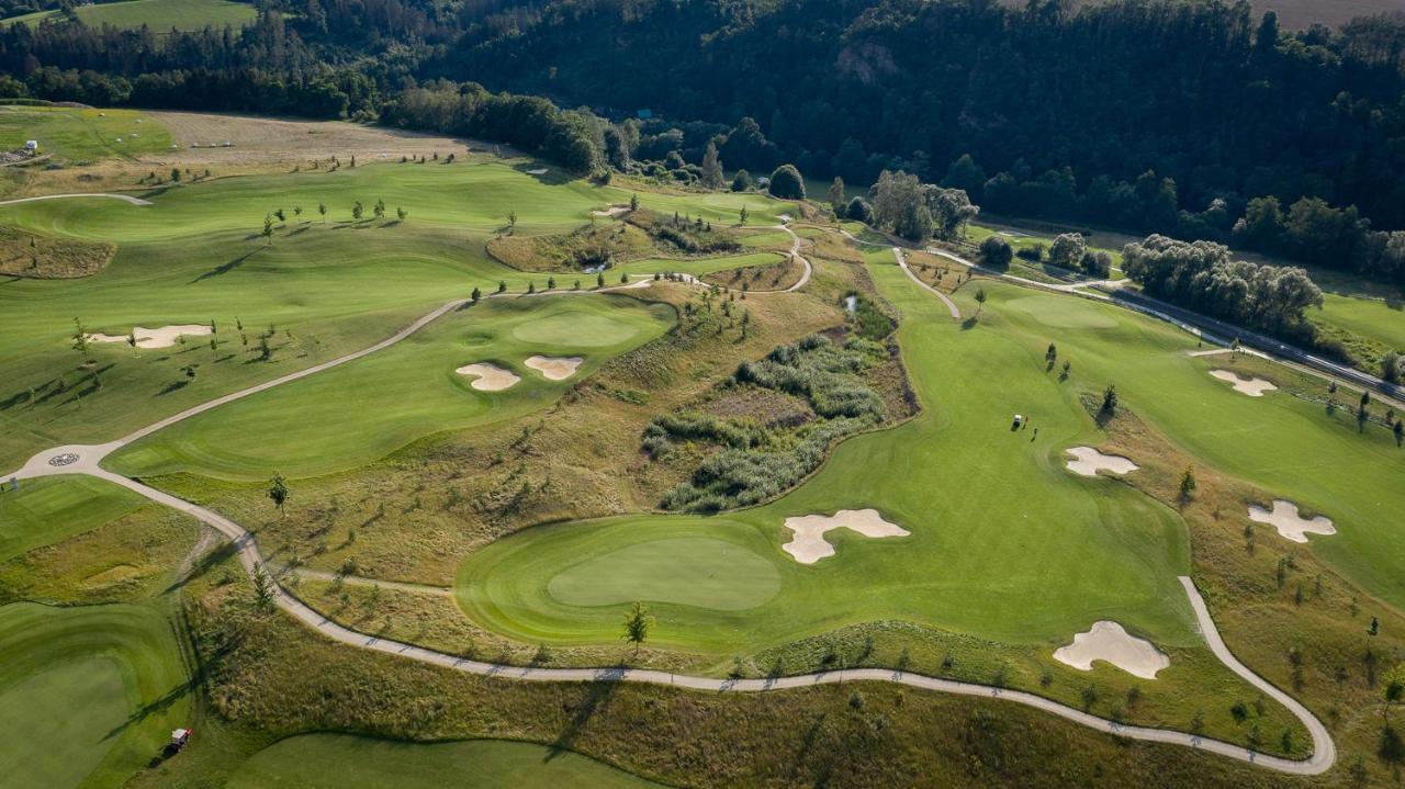 Panorama Golf Resort Kácov Екстериор снимка